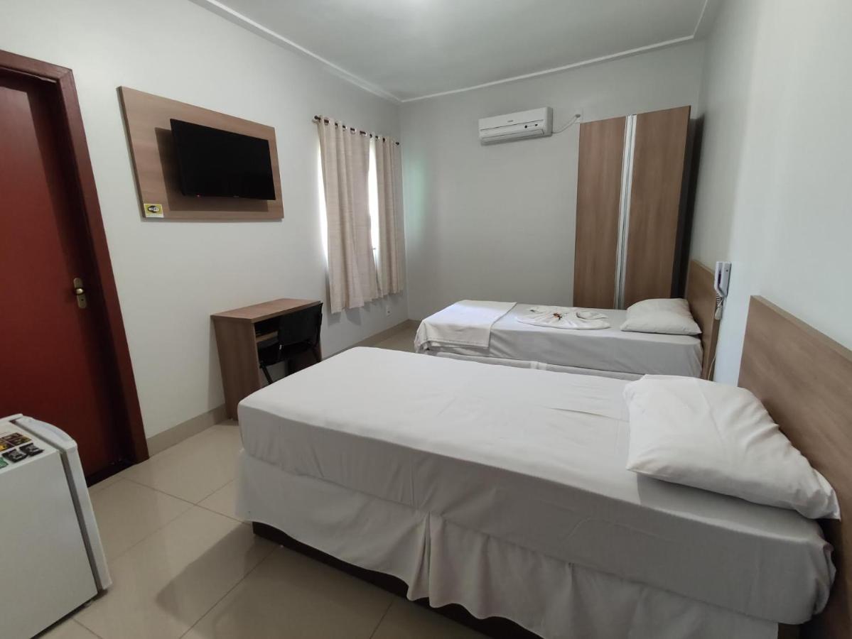 Cemarim Hotel Catalão Eksteriør billede